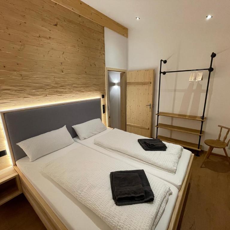 Stadl Lodge Hinterstein - Skipass im Winter und Bergbahnen im Sommer inklusive - Apartment mit 2 Schlafzimmern und Bergblick - 8