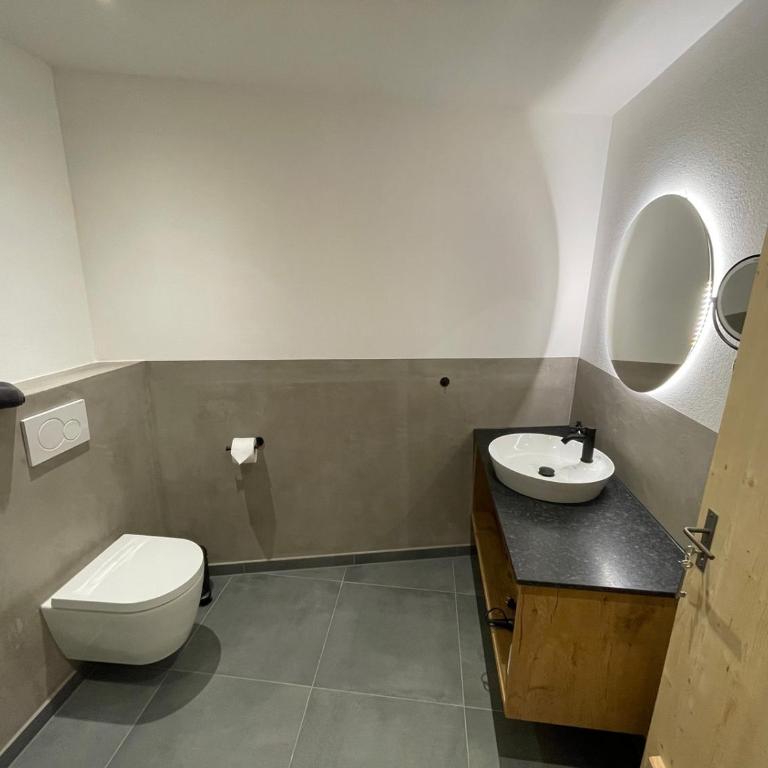 Stadl Lodge Hinterstein - Skipass im Winter und Bergbahnen im Sommer inklusive - Apartment mit 2 Schlafzimmern und Bergblick - 11