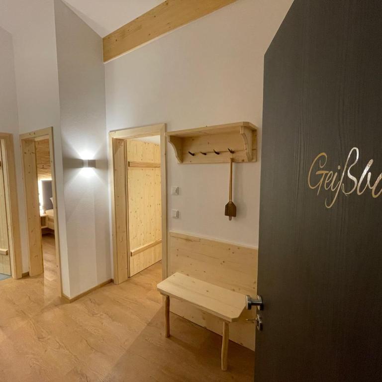 Stadl Lodge Hinterstein - Skipass im Winter und Bergbahnen im Sommer inklusive - Apartment mit 2 Schlafzimmern und Bergblick - 14