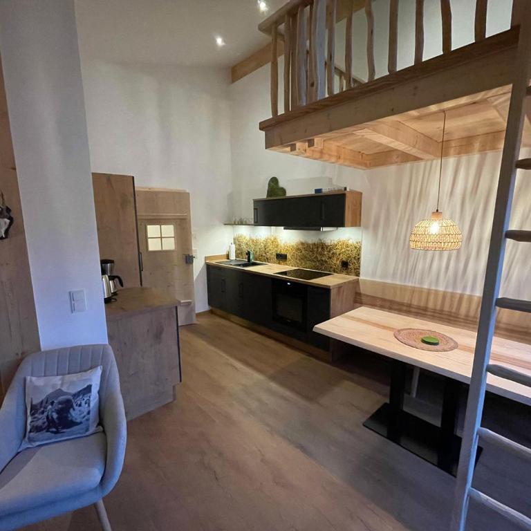 Stadl Lodge Hinterstein - Skipass im Winter und Bergbahnen im Sommer inklusive - Apartment mit 2 Schlafzimmern und Bergblick - 12