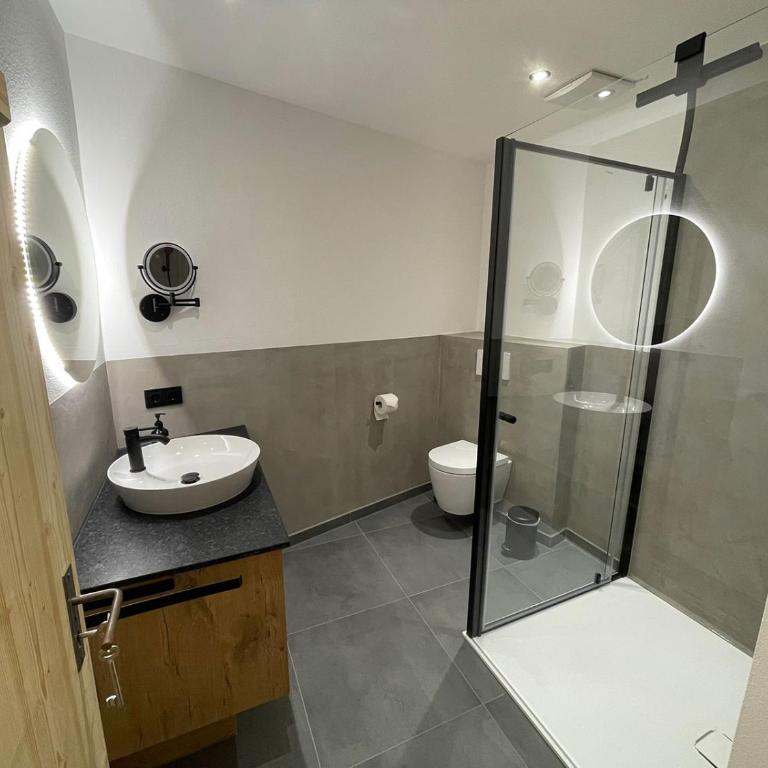 Stadl Lodge Hinterstein - Skipass im Winter und Bergbahnen im Sommer inklusive - Apartment mit 2 Schlafzimmern und Bergblick - 19