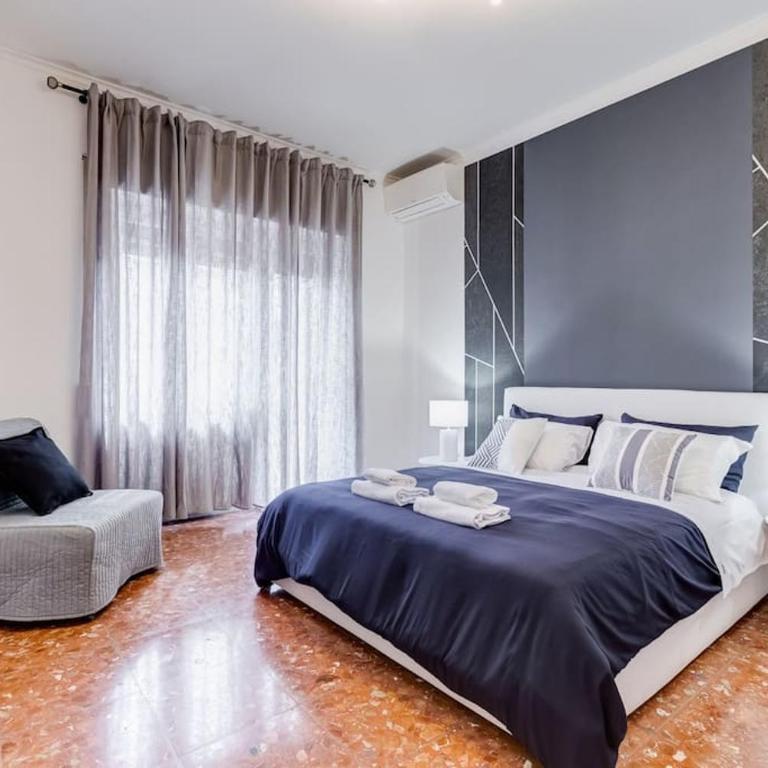 BDC - Rome, Open City! 3-BDR! - Apartment mit 2 Schlafzimmern - 2