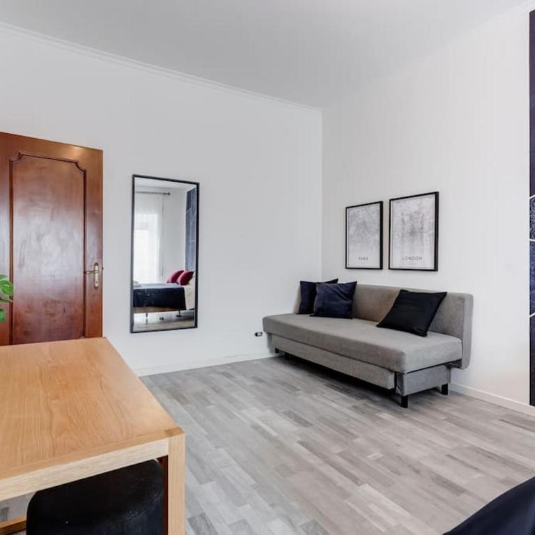 BDC - Rome, Open City! 3-BDR! - Apartment mit 2 Schlafzimmern - 52