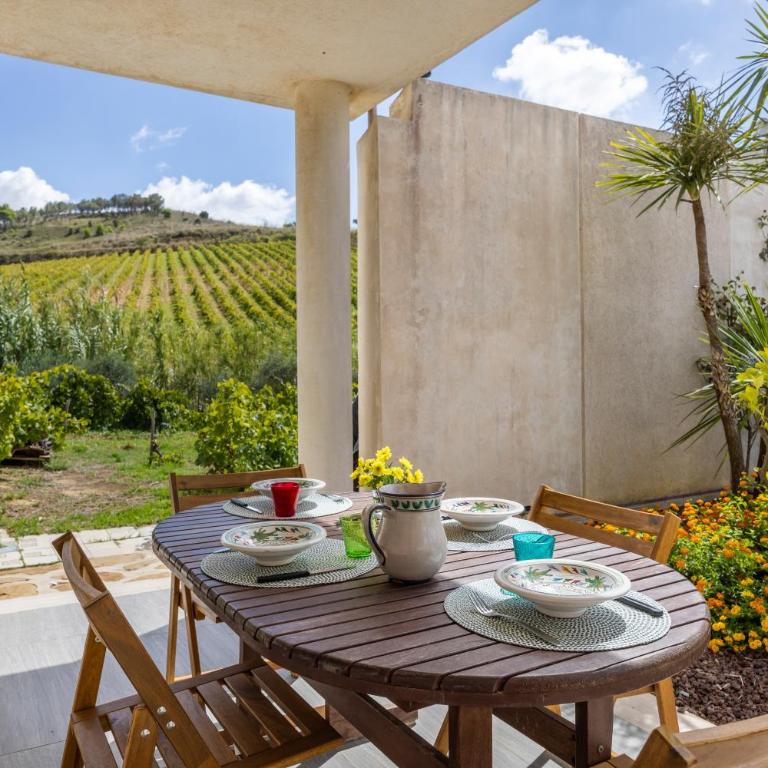 Villa Bonifato alloggo a uso turistico vista sulle campagne e sul mare siciliano - Villa - 51