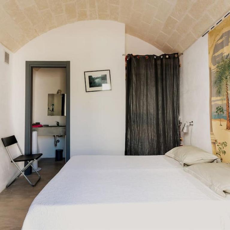 L'ANNAMARCO private storical Trullo and Property with large & nice swiming-pool - Two-Bedroom Villa - 31