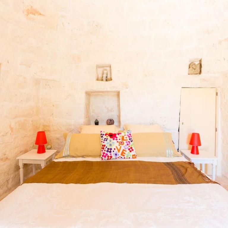 L'ANNAMARCO private storical Trullo and Property with large & nice swiming-pool - Two-Bedroom Villa - 24