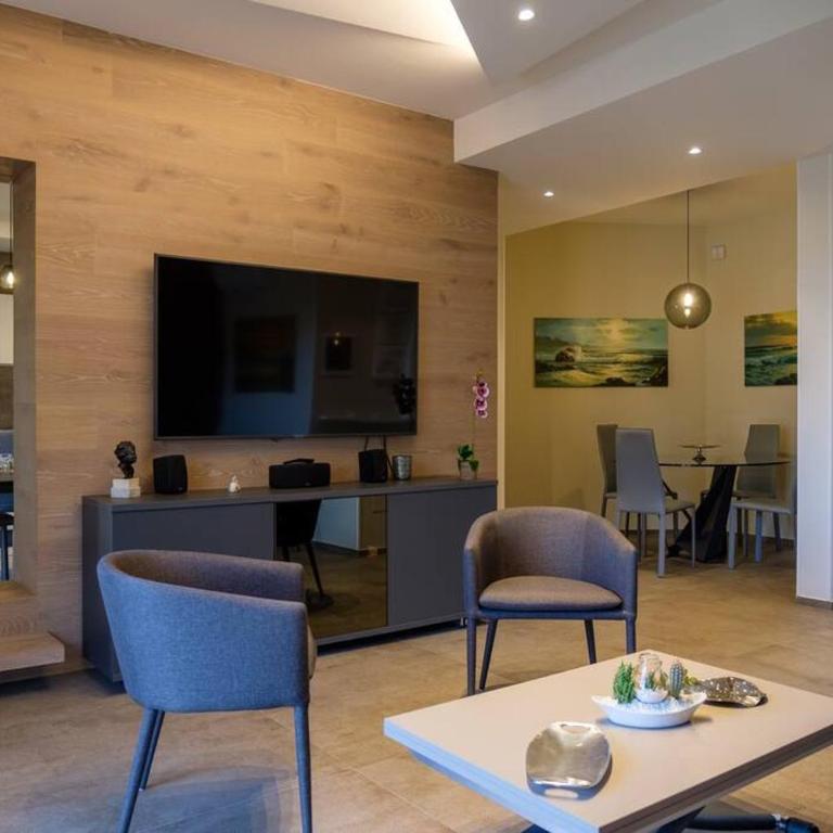 Caruso luxury Apartment - Appartamento con 3 Camere da Letto e con Balcone - 2
