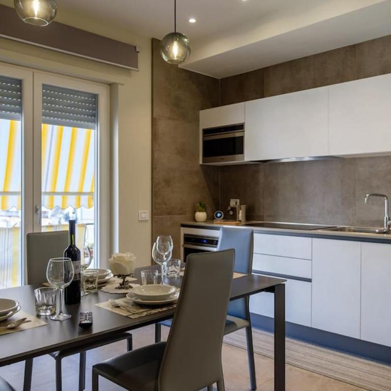Caruso luxury Apartment - Appartamento con 3 Camere da Letto e con Balcone - 21