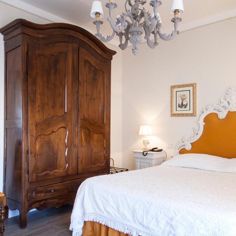 Hotel Villa Maremonti - Camera Matrimoniale Classic con Balcone - 8