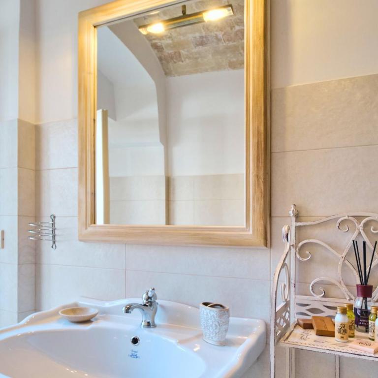 Casa Riscatto Suite - Two-Bedroom Apartment - 13