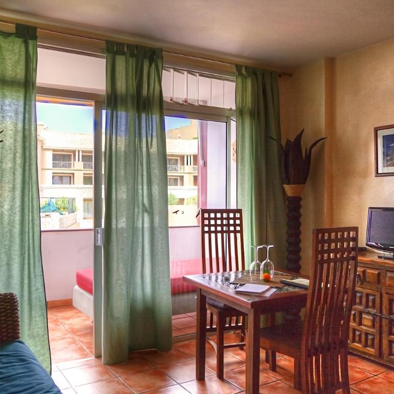Gomera Lounge apartments wellness pianobar - Apartamento de 1 dormitorio con balcón y vistas al mar - 1