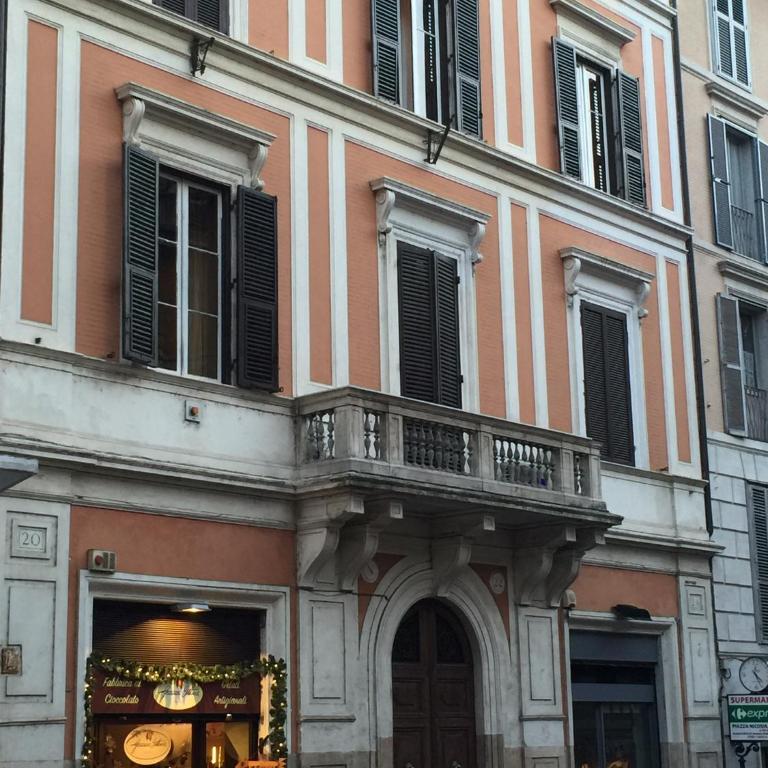 Navona Central Suites - Suite Superior con Vasca Idromassaggio e Sauna a Vapore - 38