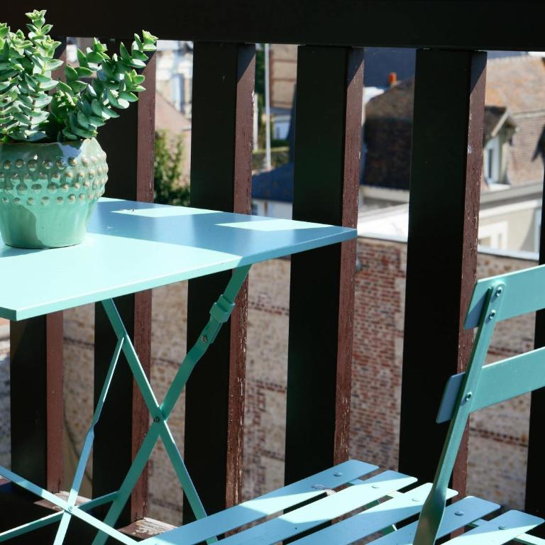 Duplex de charme avec balcon en plein centre de Deauville - Appartamento con 1 Camera da Letto - 18