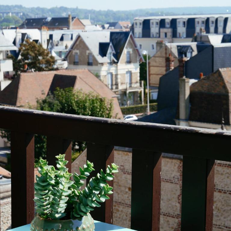 Duplex de charme avec balcon en plein centre de Deauville - Appartamento con 1 Camera da Letto - 8
