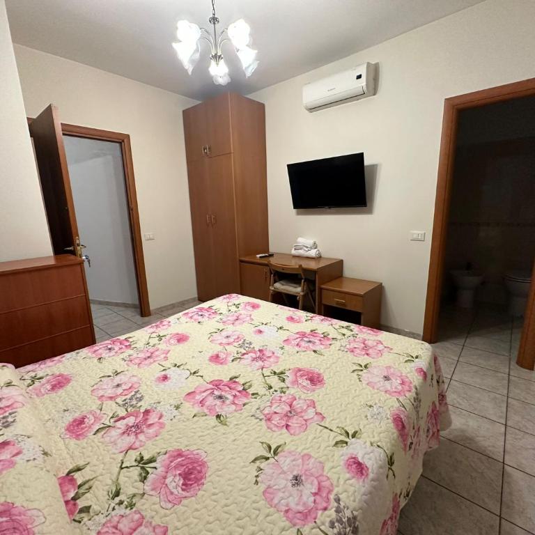 Sofia Holiday Home - Camera Matrimoniale Budget - 14