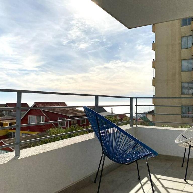 Departamento 3D y 2B cómodo luminoso y completamente equipado con vista al mar - Three-Bedroom Apartment - 7