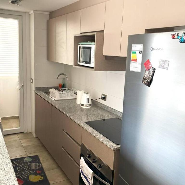 Departamento 3D y 2B cómodo luminoso y completamente equipado con vista al mar - Three-Bedroom Apartment - 16