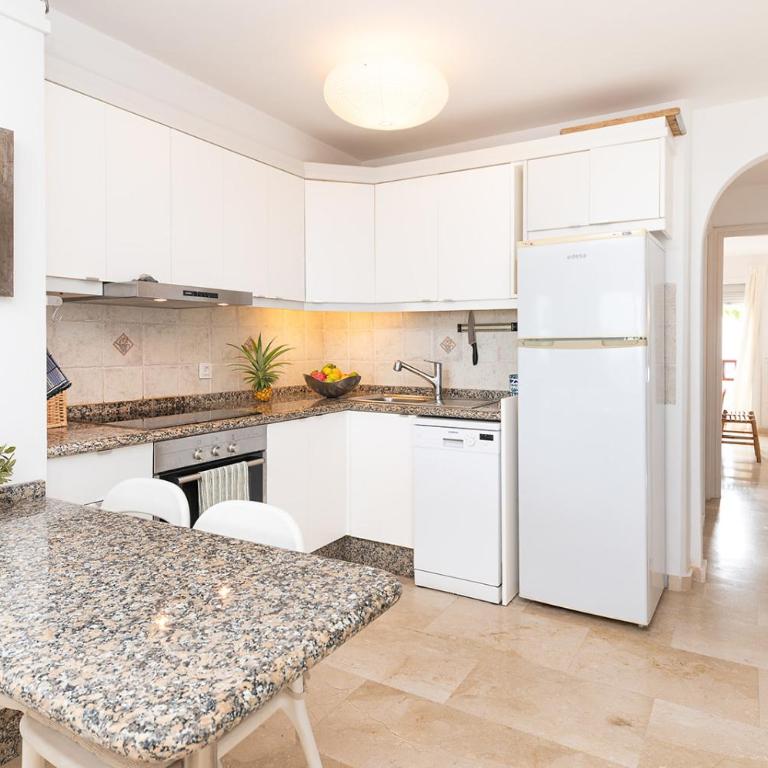 Seaview Luxury Relax, Private terrace, La Caleta - One-Bedroom Apartment - 4