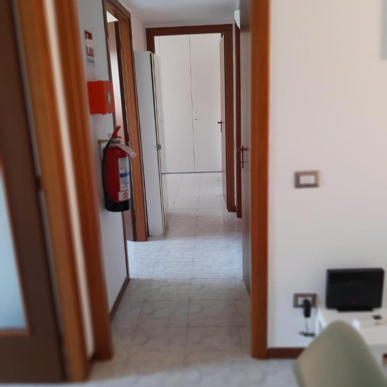 Trilocale in Via delle Azzorre - Appartamento con 2 Camere da Letto - 30