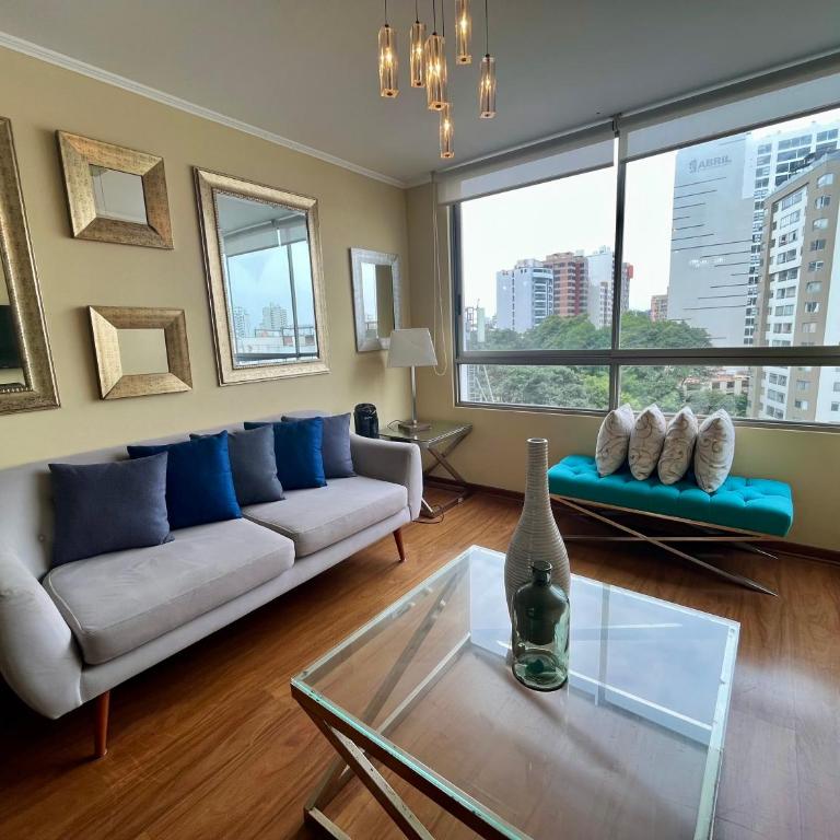 Apartamento Familiar Cerca Malecón Miraflores - Apartment - 4