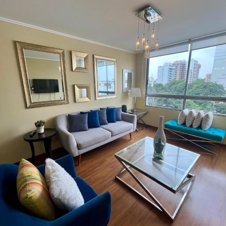 Apartamento Familiar Cerca Malecón Miraflores - Apartment - 3