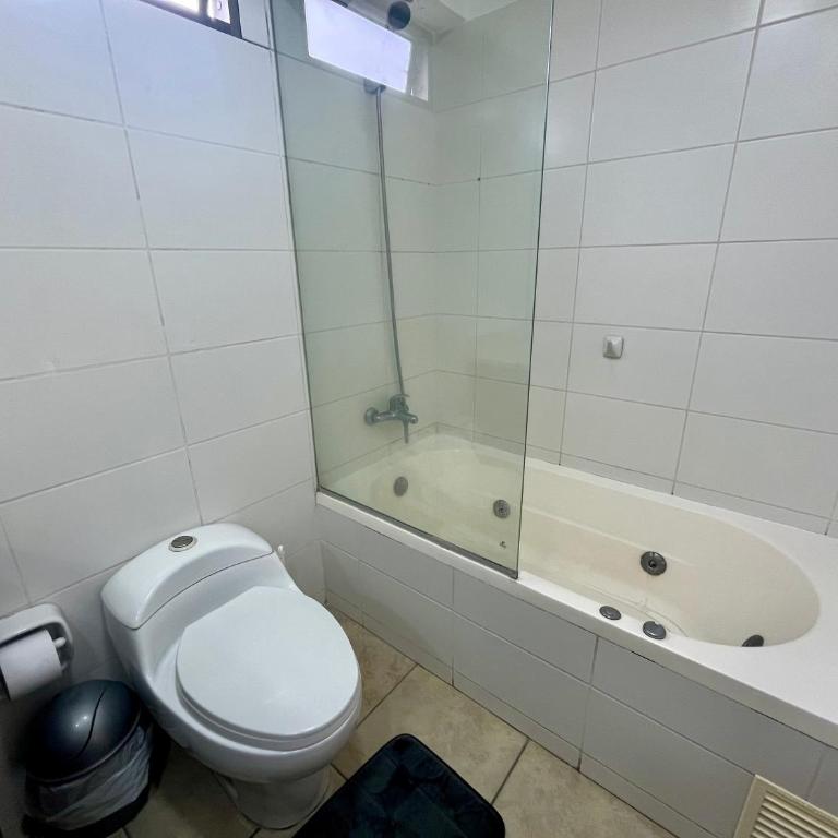 Apartamento Familiar Cerca Malecón Miraflores - Apartment - 13