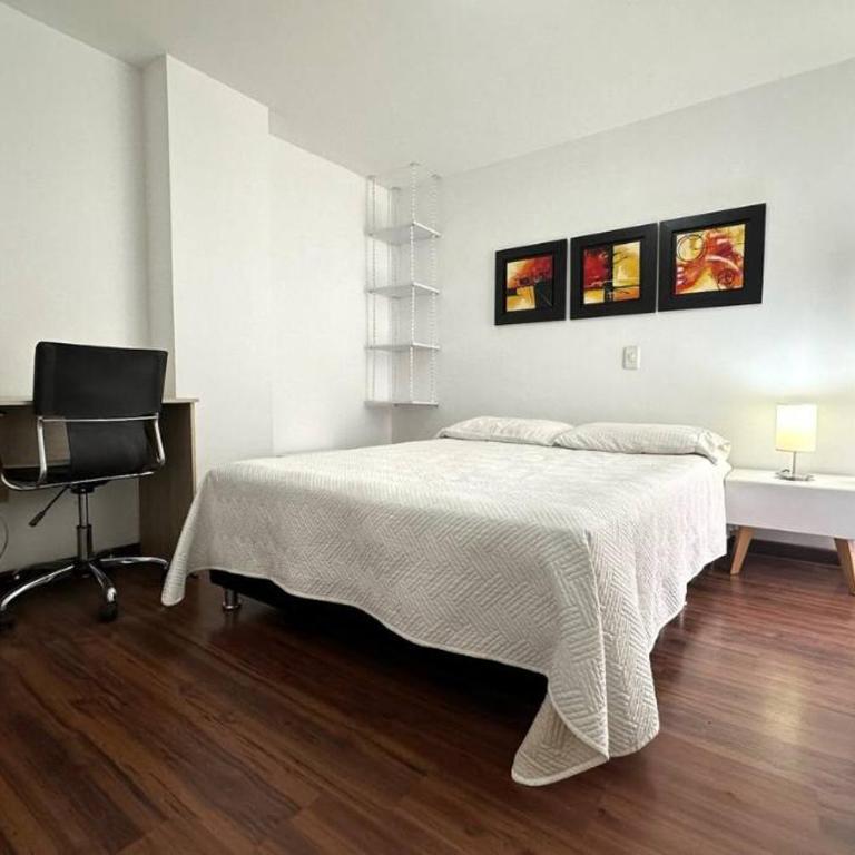 Charm of Las Palmas - Two-Bedroom Apartment - 1