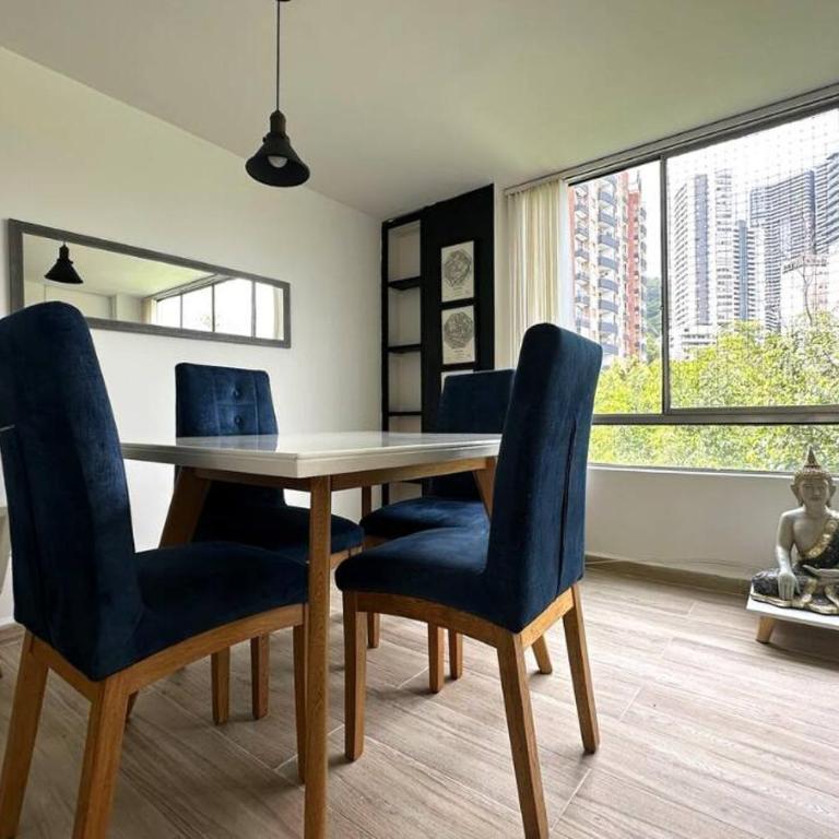 Charm of Las Palmas - Two-Bedroom Apartment - 21