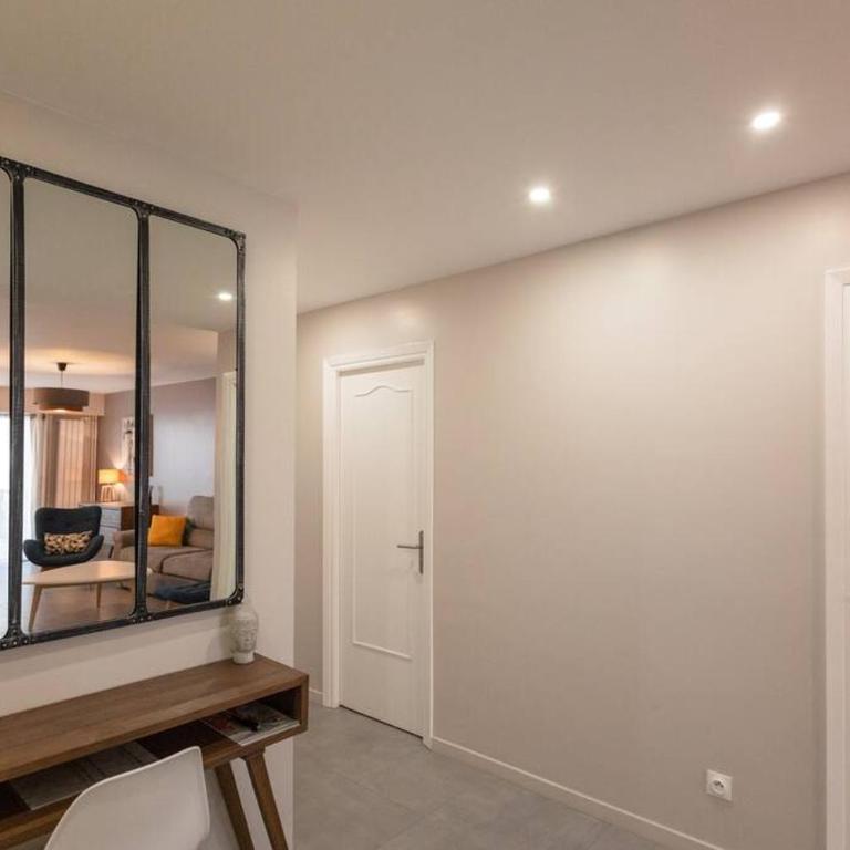 Superbe 2 pièces 56m2 rénové centre ville Negresco - Appartement 1 Chambre - 4