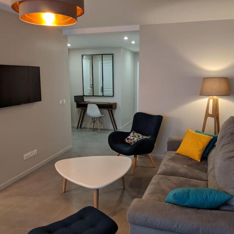 Superbe 2 pièces 56m2 rénové centre ville Negresco - Appartement 1 Chambre - 11