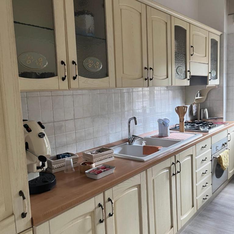 GoodAngel House - Appartamento con 2 Camere da Letto - 14