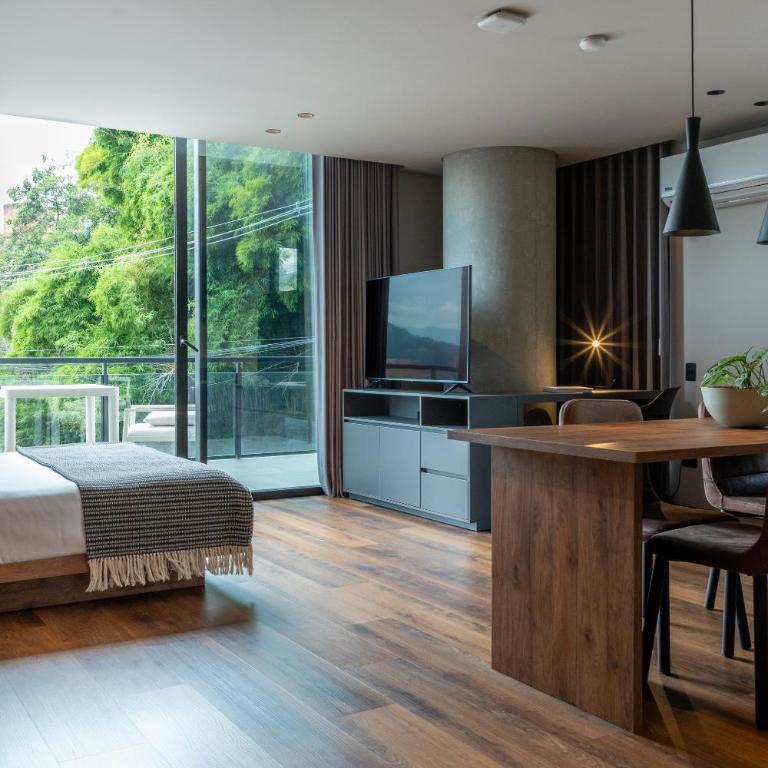 Kiin Living- "Child-free coliving" - Estudio con 1 cama grande - 3