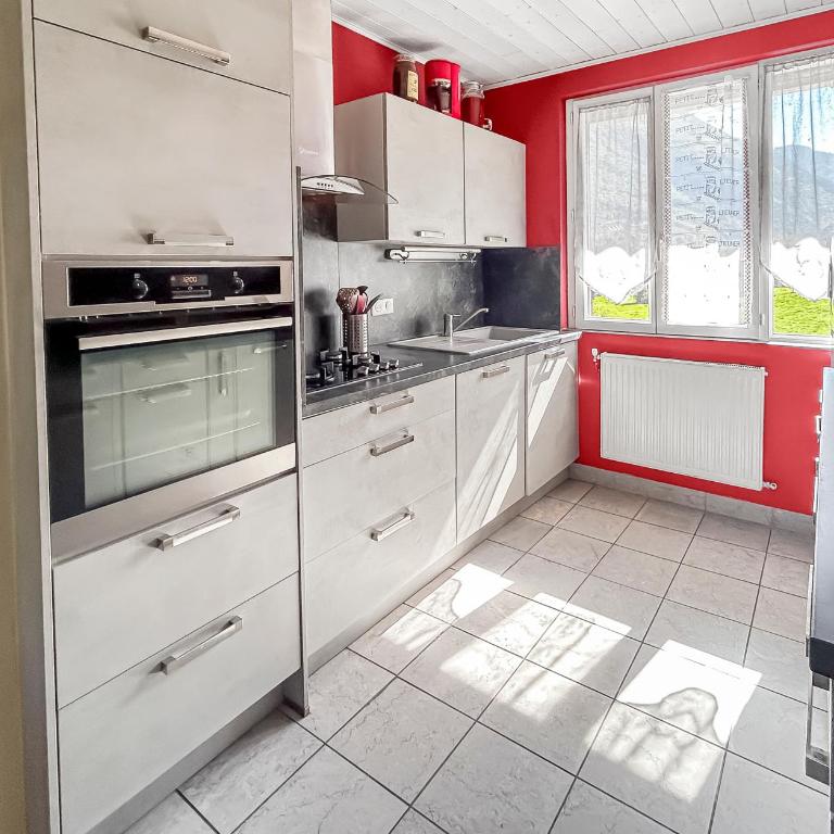 Vue imprenable à 360 au pied des 3 Vallées - Two-Bedroom Apartment with Balcony - 9