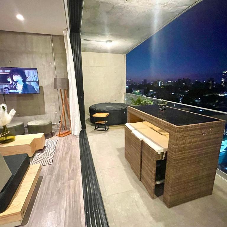 Espectacular diseño, terraza con Hamaca y Jacuzzi - Apartment - 16