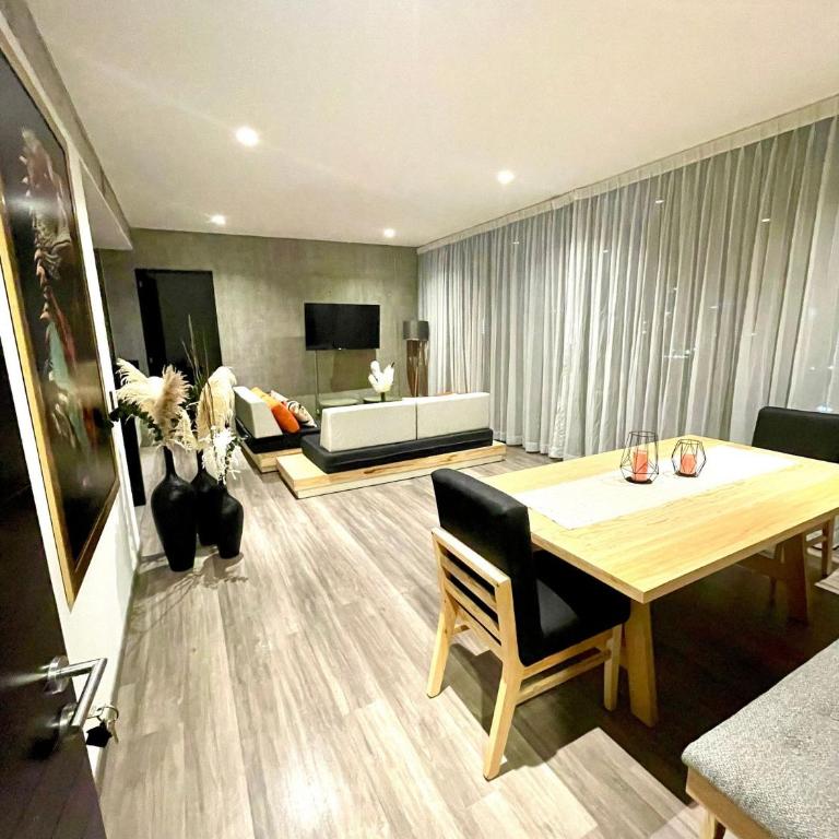 Espectacular diseño, terraza con Hamaca y Jacuzzi - Apartment - 21