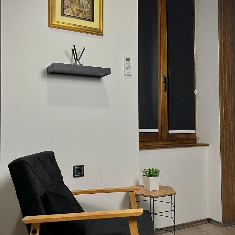 Apartment Code - One-Bedroom Apartment - 2