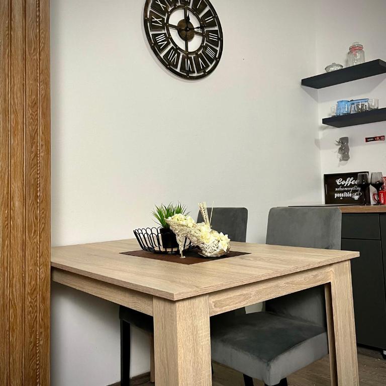 Apartment Code - One-Bedroom Apartment - 9