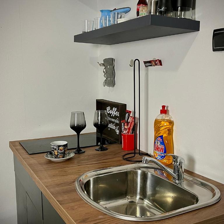Apartment Code - One-Bedroom Apartment - 14