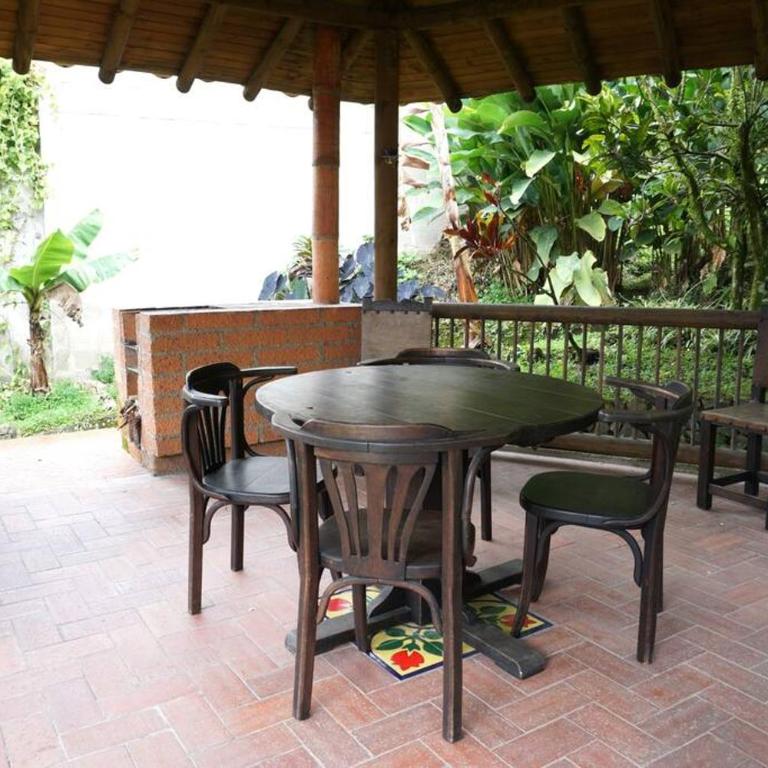 Casa Familiar y Naturaleza en Parcelación Privada - Casa de 3 dormitorios - 52