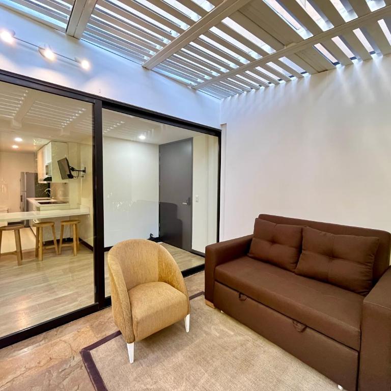 Room in BB - Suite Presidencial en hotel proximo al aeropuerto - Habitación Familiar - 23