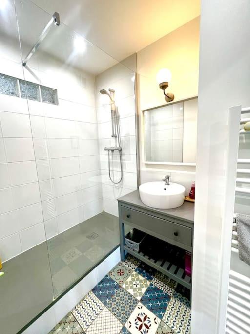 Les quais, Vue fleuve, Proche Gare & Parking Privé - Appartement 1 Chambre - 7