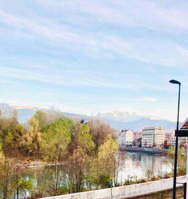 Les quais, Vue fleuve, Proche Gare & Parking Privé - Appartement 1 Chambre - 8