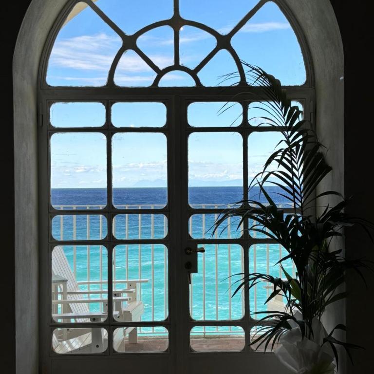S'O Suites Tropea - Three-Bedroom Apartment with Ocean View - 12