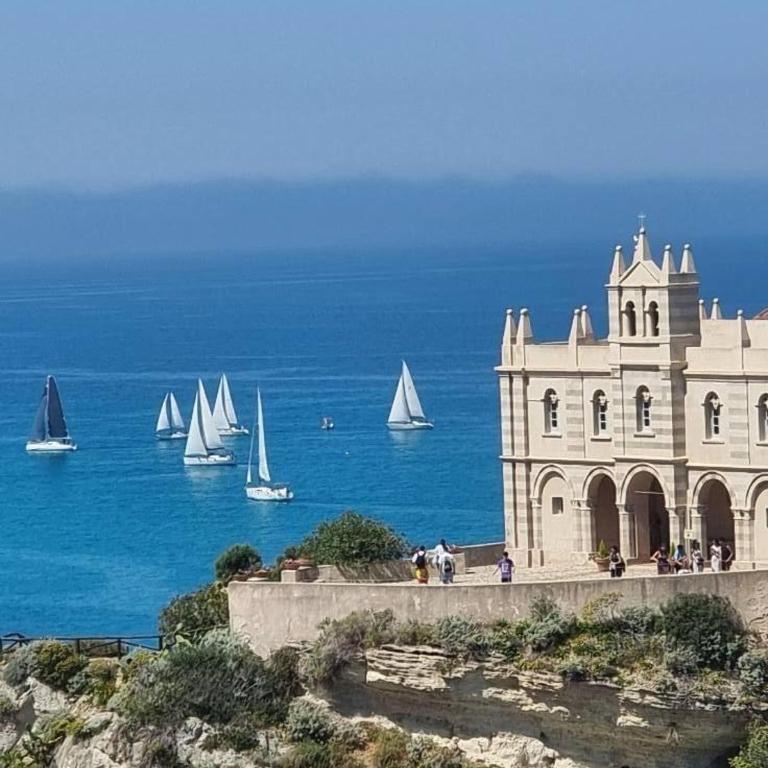 S'O Suites Tropea - Three-Bedroom Apartment with Ocean View - 6