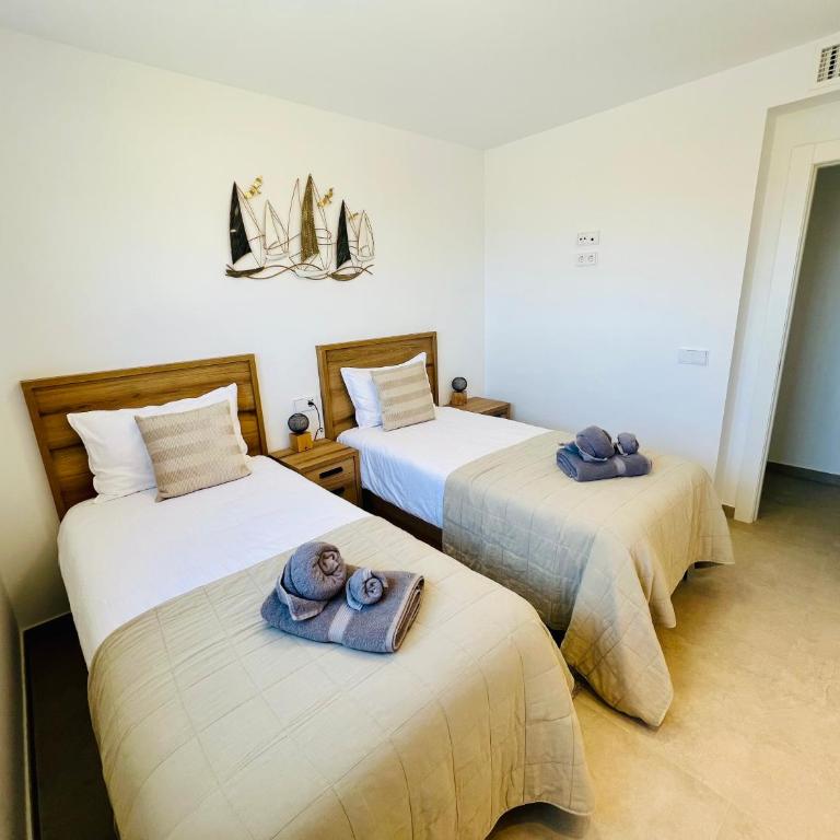 Super con gran terraza y vistas - Three-Bedroom Apartment - 28