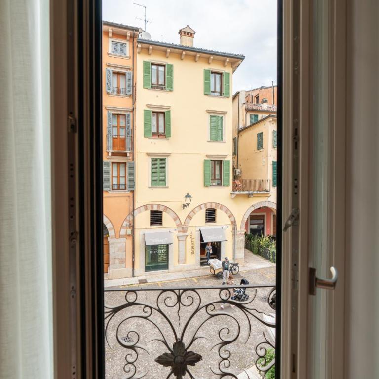 Palazzo Biasini by Postcardsfrom - Camera King Superior - 12