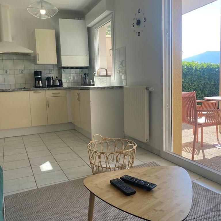 Au Bonheur des Roses, parking, terrasse & jardin - Appartement 1 Chambre - 24