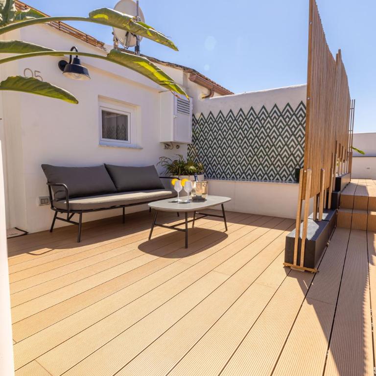 Boutique Suites 186 - Deluxe King Suite - 21