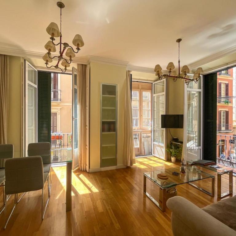 Apartamento La Nobleza Catedral - Apartamento de 2 dormitorios con balcón - 1
