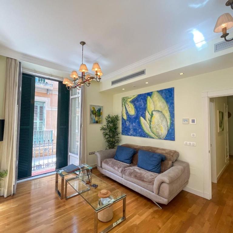 Apartamento La Nobleza Catedral - Apartamento de 2 dormitorios con balcón - 3